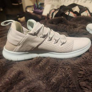 Nike Free RN Athletic Running Sneakers 880842-012